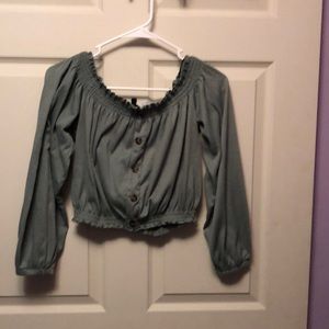 Divided by H & M size medium light green faux button crop